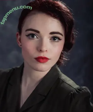 Ellie From WhatCulture / ellie.littlechild nude photo #0003