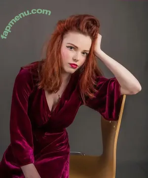 Ellie From WhatCulture / ellie.littlechild nude photo #0008