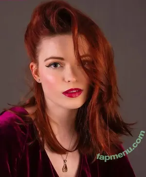 Ellie From WhatCulture / ellie.littlechild nude photo #0009