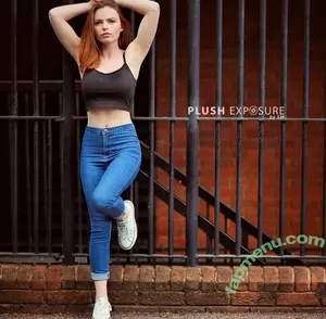 Ellie From WhatCulture / ellie.littlechild nude photo #0025