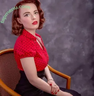 Ellie From WhatCulture / ellie.littlechild nude photo #0029