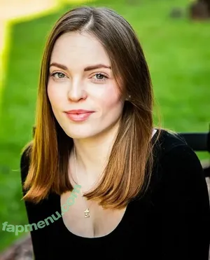 Ellie From WhatCulture / ellie.littlechild nude photo #0038