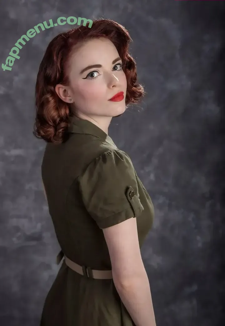 Ellie From WhatCulture nude photo #0002 (ellie.littlechild)