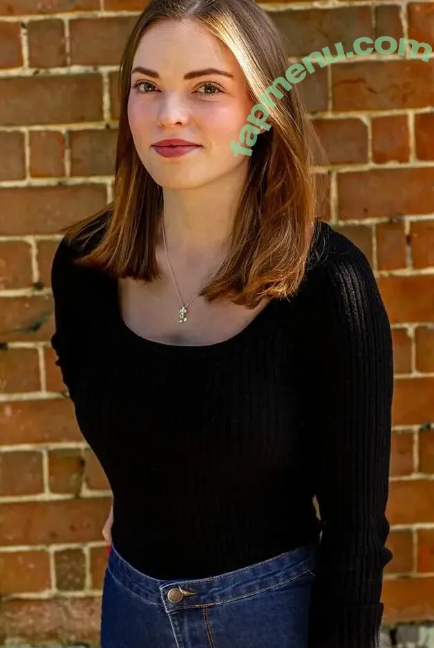 Ellie From WhatCulture nude photo #0034 (ellie.littlechild)