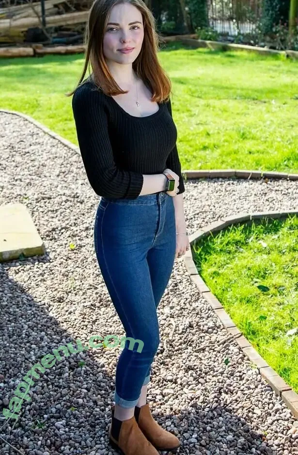 Ellie From WhatCulture nude photo #0035 (ellie.littlechild)