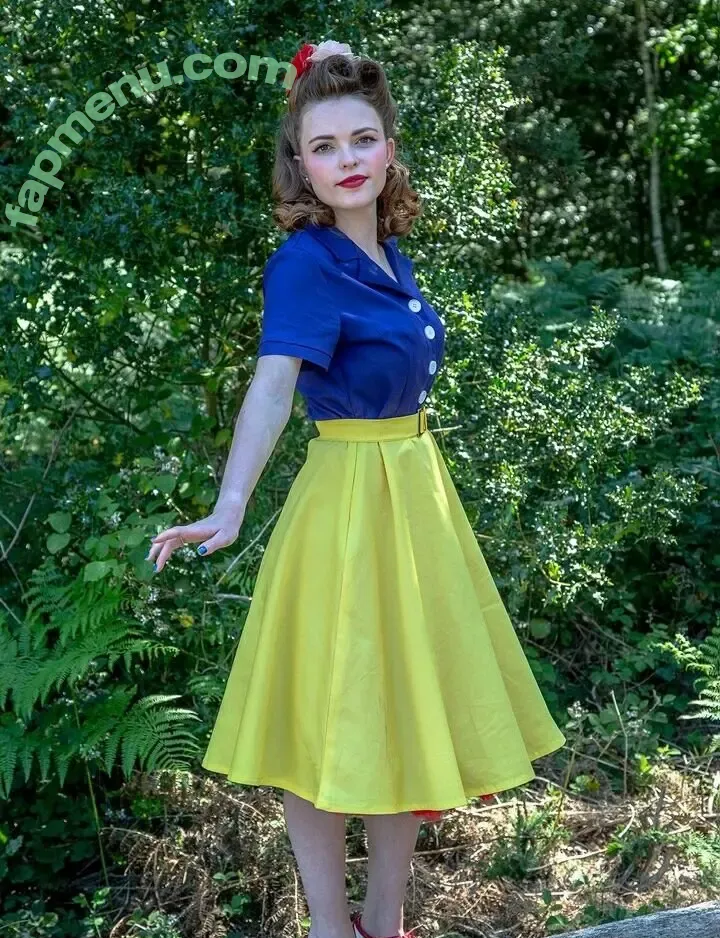 Ellie From WhatCulture nude photo #0039 (ellie.littlechild)