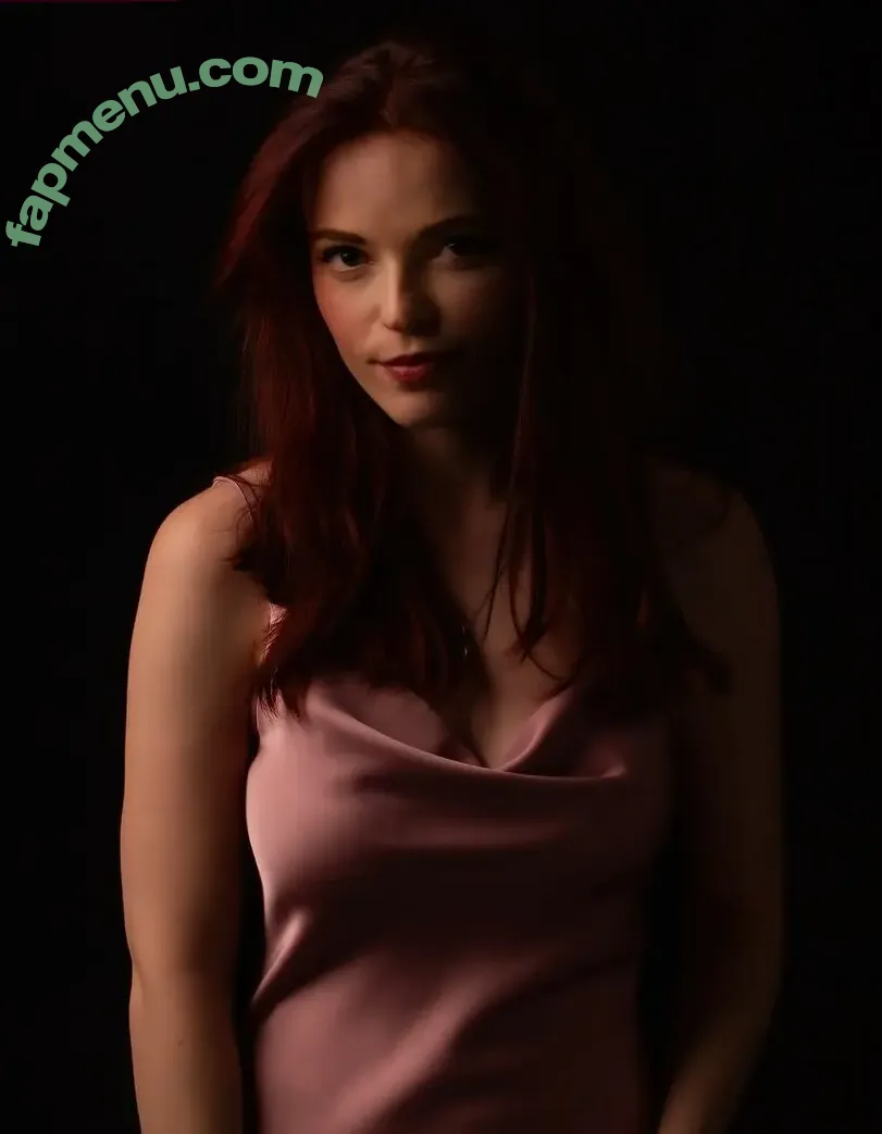 Ellie From WhatCulture nude photo #0047 (ellie.littlechild)