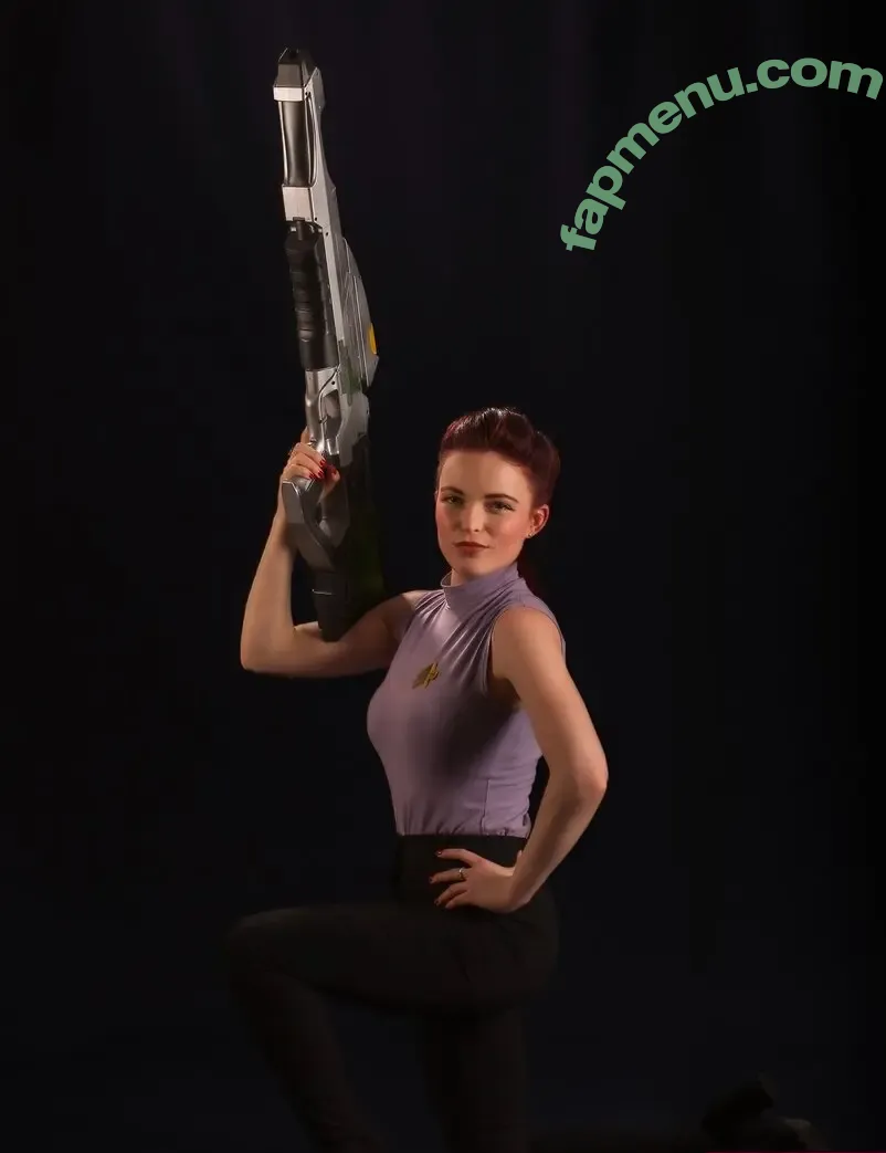 Ellie From WhatCulture nude photo #0050 (ellie.littlechild)