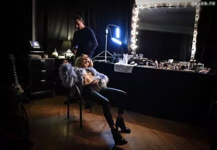 Ellie Goulding / elliegoulding / zarinamae nude photo #0650