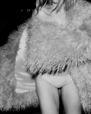 Ellie Goulding / elliegoulding / zarinamae nude photo #0671