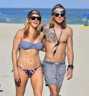 Ellie Goulding / elliegoulding / glovored nude photo #0788