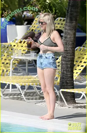 Ellie Goulding / elliegoulding / zarinamae nude photo #0932