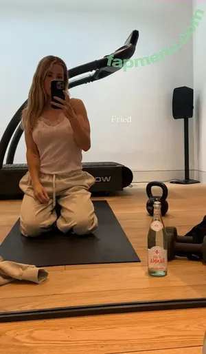Ellie Goulding nude