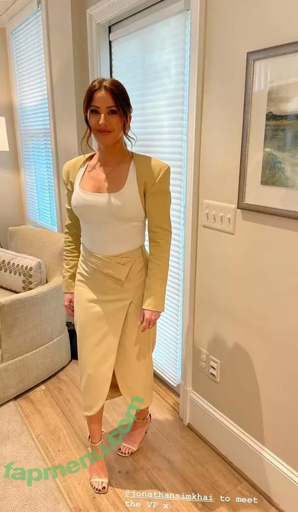 Ellie Goulding nude photo #0178 (elliegoulding / glovored)