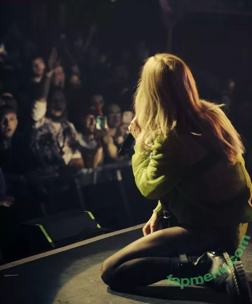 Ellie Goulding nude photo #0230 (elliegoulding / glovored)