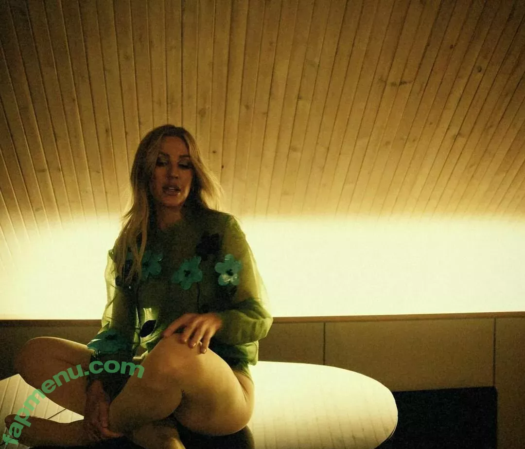 Ellie Goulding nude photo #0235 (elliegoulding / glovored)
