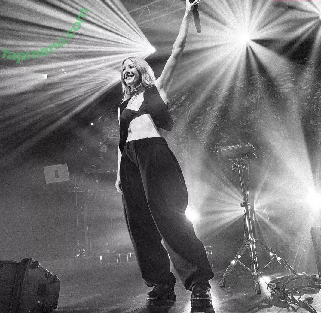 Ellie Goulding nude photo #0259 (elliegoulding / glovored)