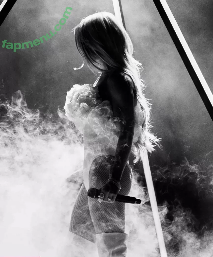 Ellie Goulding nude photo #0353 (elliegoulding / glovored)