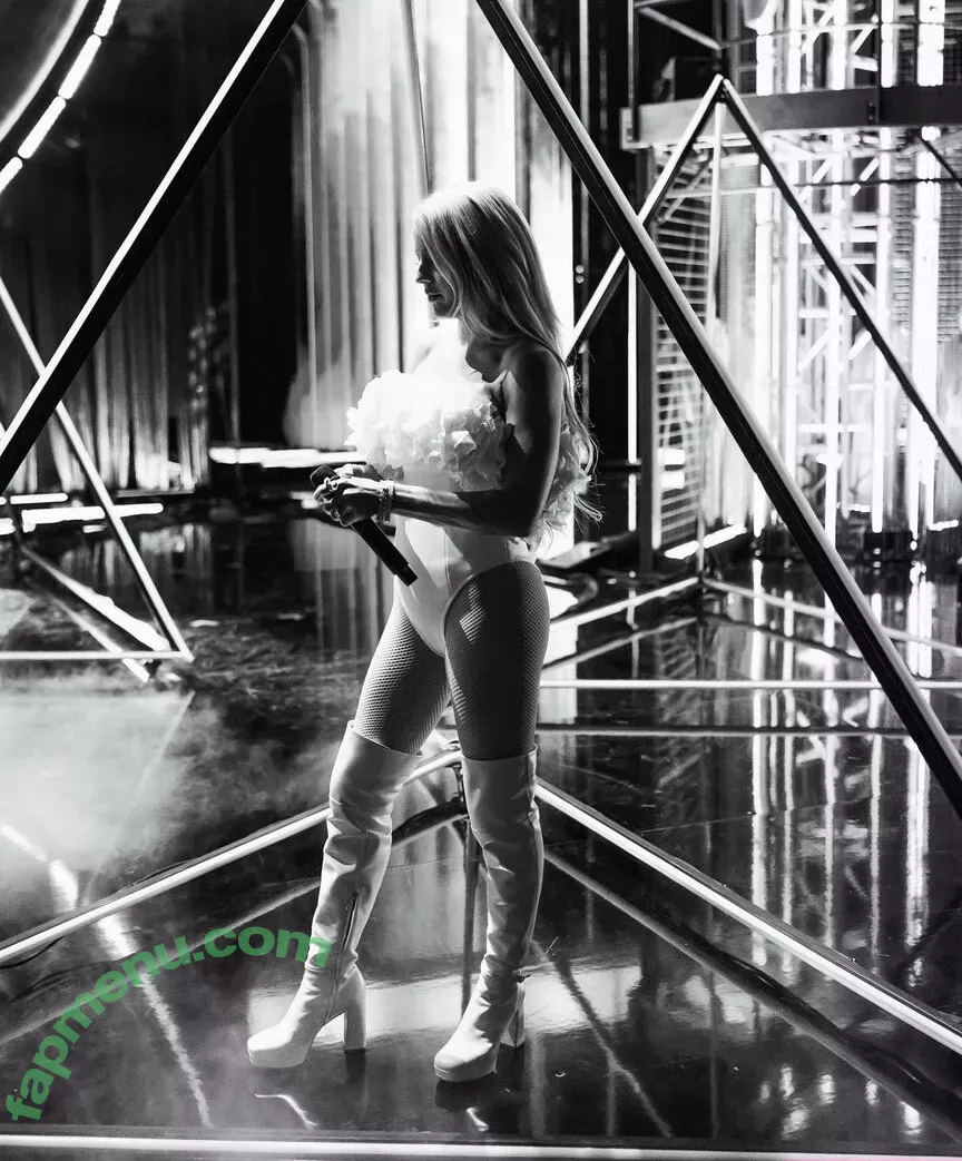 Ellie Goulding nude photo #0354 (elliegoulding / glovored)