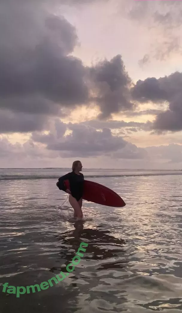 Ellie Goulding nude photo #0502 (elliegoulding / glovored)