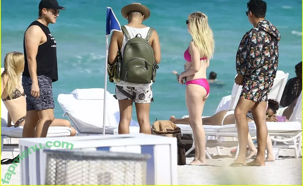 Ellie Goulding nude photo #0515 (elliegoulding / glovored)