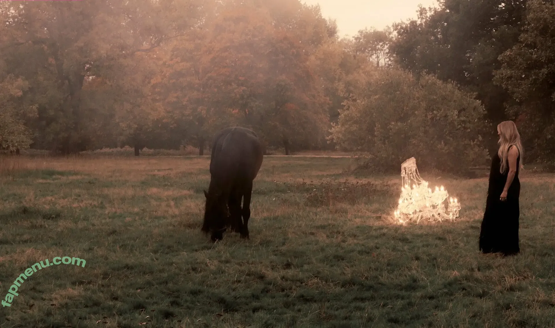 Ellie Goulding nude photo #0990 (elliegoulding / zarinamae)