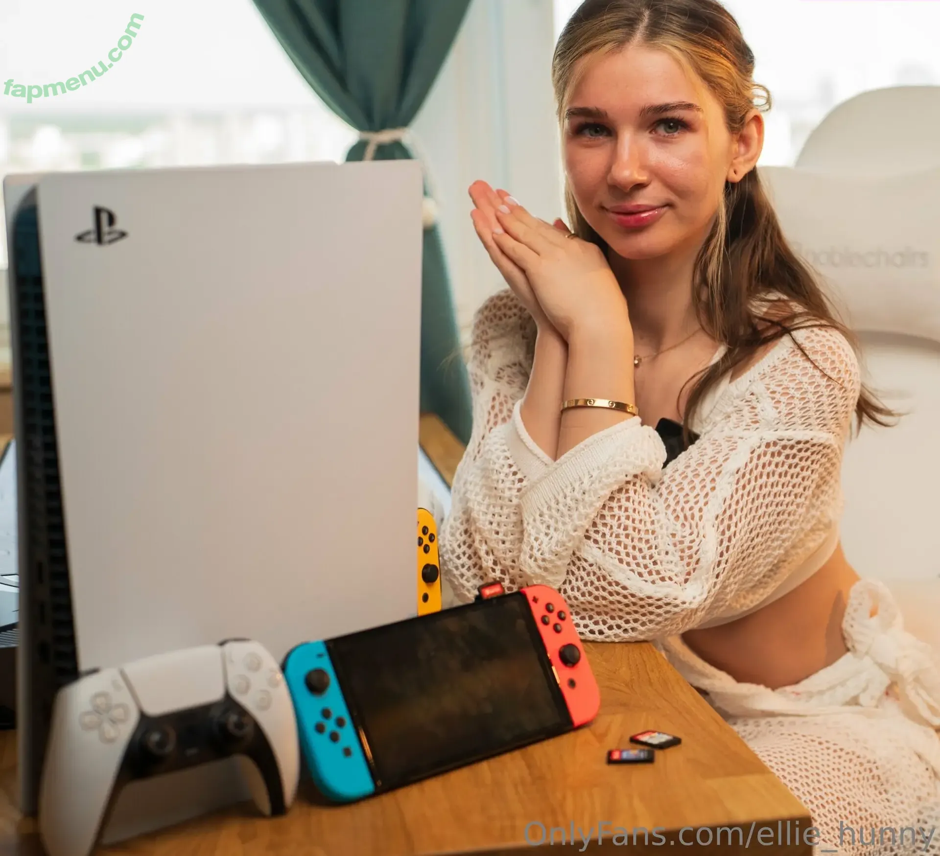 ellie_hunny nude photo #0023 (gamer_elliee)
