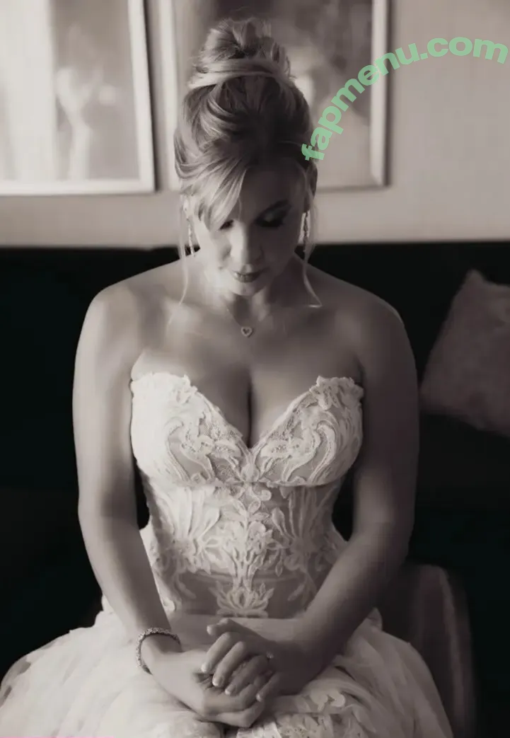 Ellie In Space nude photo #0085 (elianainspace / esherifftv)