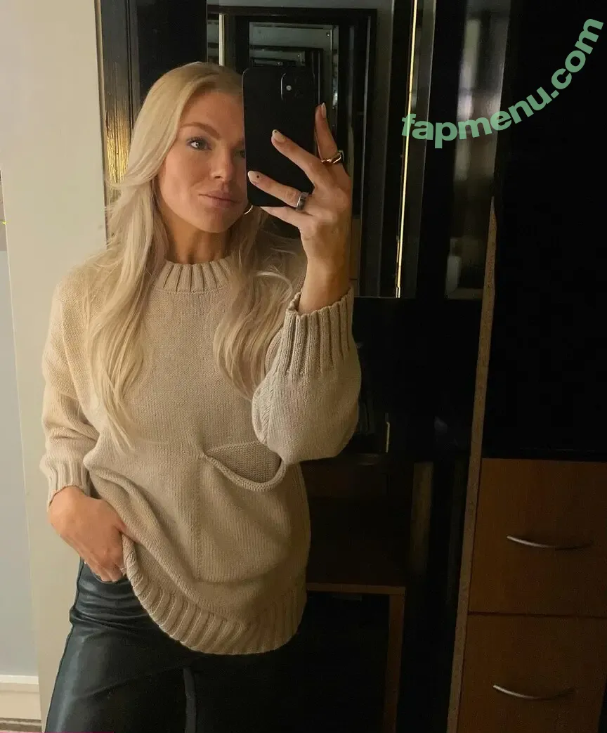 Ellie Lawson nude photo #0007 (ellielawson93 / sadie.lawson)
