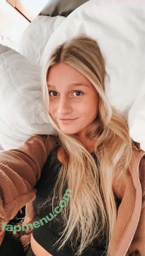 Ellie Lienemann nude photo #0034 (ellielienemann)