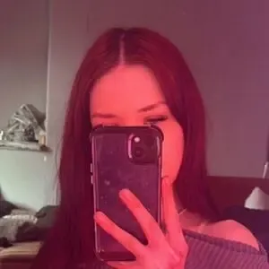 Ellie Liptrot / ellie._.liptrot / lippy nude photo #0011