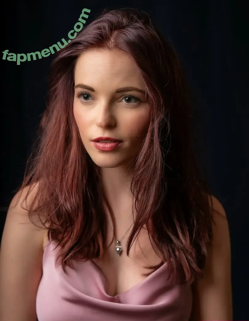 Ellie Littlechild nude photo #0093 (ellie.littlechild)