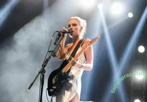Ellie Rowsell / Wolf Alice / ellieciararowsell nude photo #0052