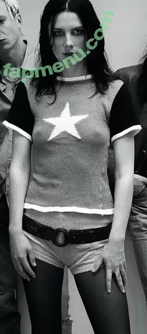 Ellie Rowsell / Wolf Alice / ellieciararowsell nude photo #0066