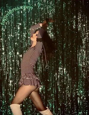 Ellie Rowsell / Wolf Alice / ellieciararowsell nude photo #0076