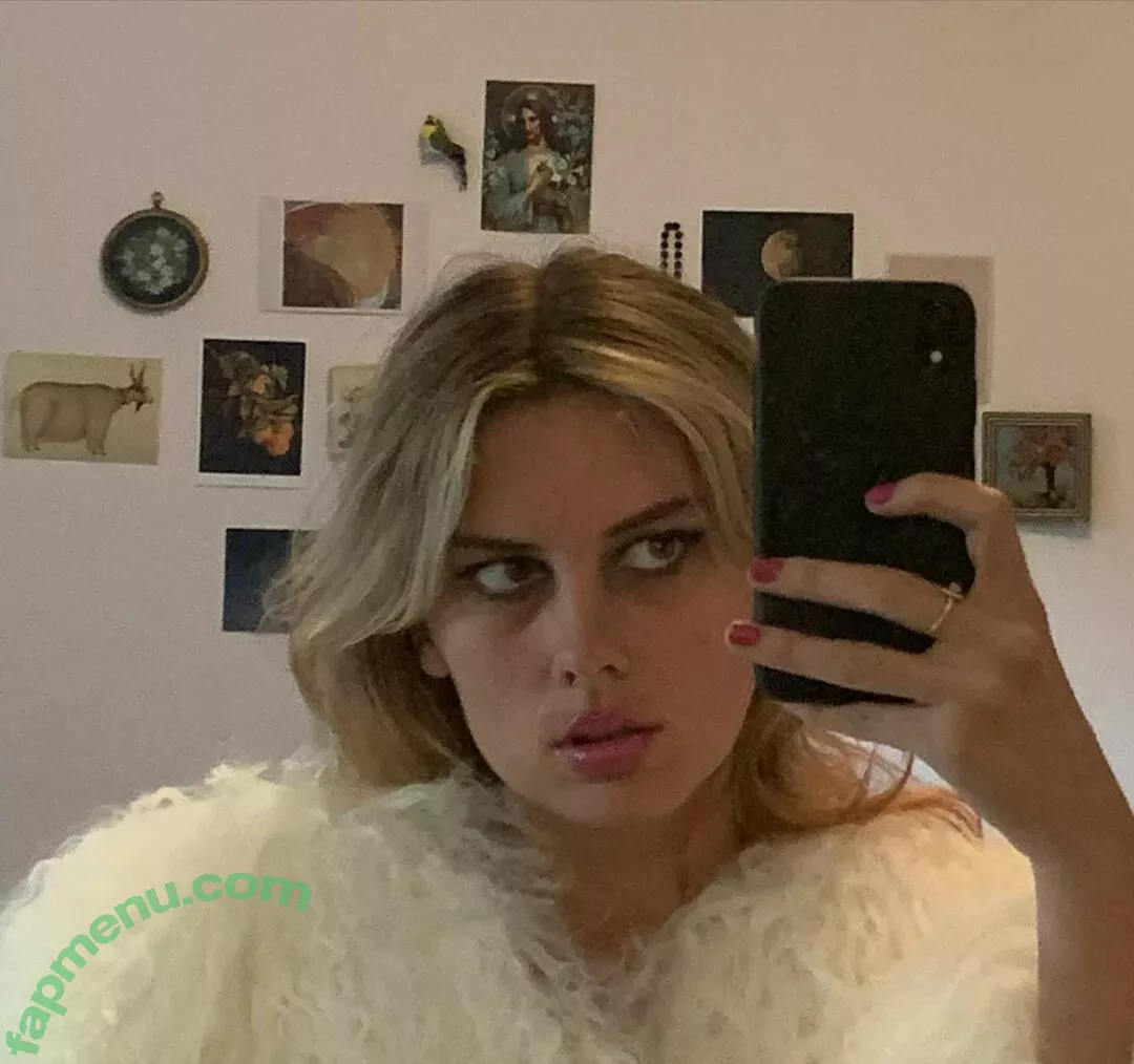 Ellie Rowsell nude photo #0014 (Wolf Alice / ellieciararowsell)