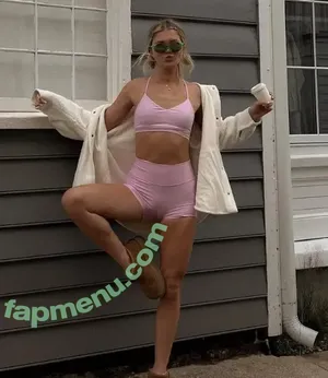 Ellie Thumann / elliethumann nude photo #0213