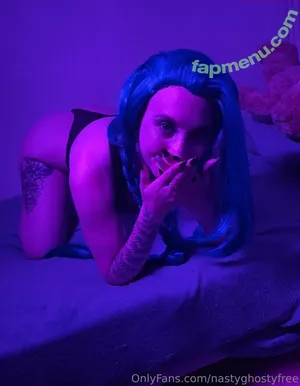  nude photo #0009