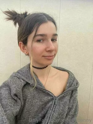 Ellie69bunny / Turbulent_Ad9733 / elliebunny132 nude photo #0052