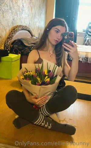 Ellie69bunny / Turbulent_Ad9733 / elliebunny132 nude photo #0067