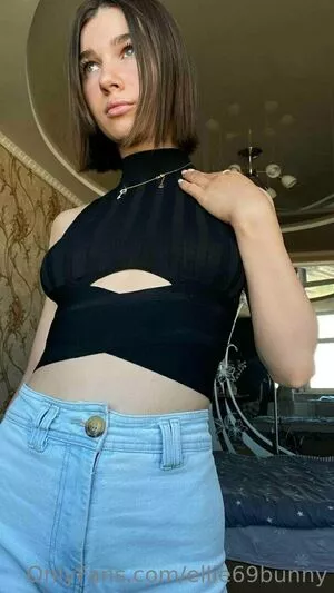 Ellie69bunny / Turbulent_Ad9733 / elliebunny132 nude photo #0117