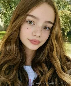 Ellie69bunny / Turbulent_Ad9733 / elliebunny132 nude photo #0169