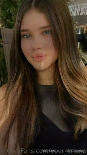 Ellie69bunny / Turbulent_Ad9733 / elliebunny132 nude photo #0281