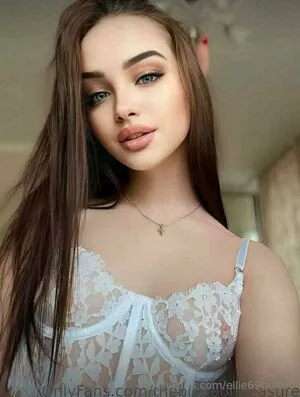 Ellie69bunny / Turbulent_Ad9733 / elliebunny132 nude photo #0328