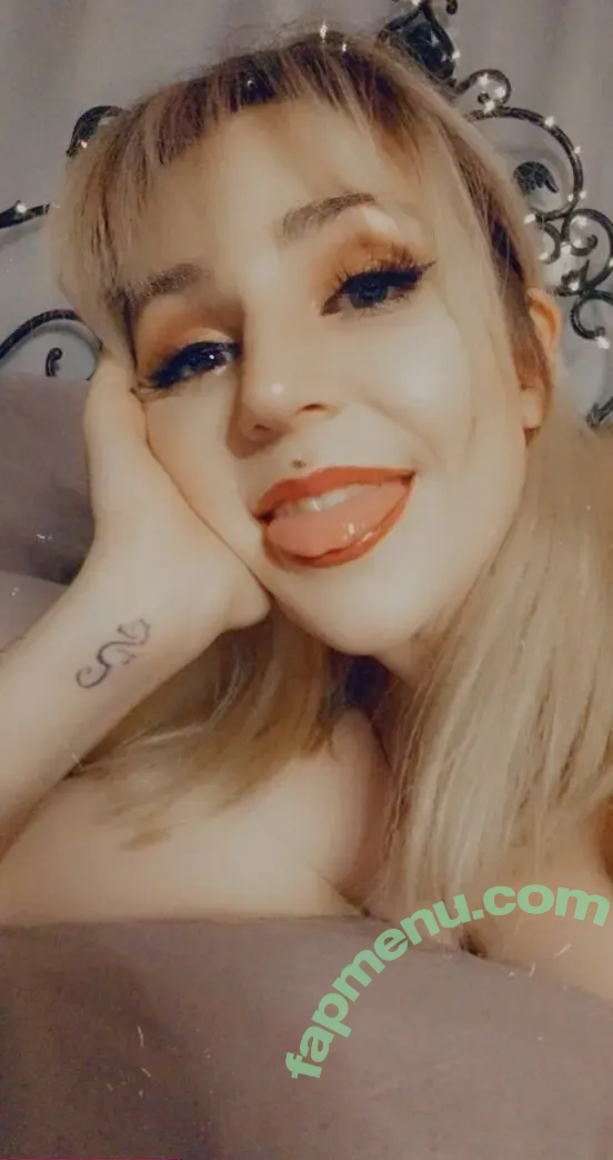 elliebeansfree nude photo #0016 (queenjellybeany)