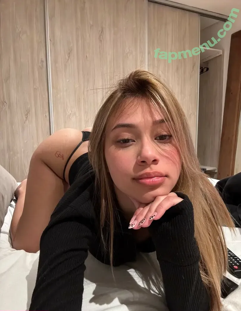 ellielunares nude photo #0033 (ellielunares)