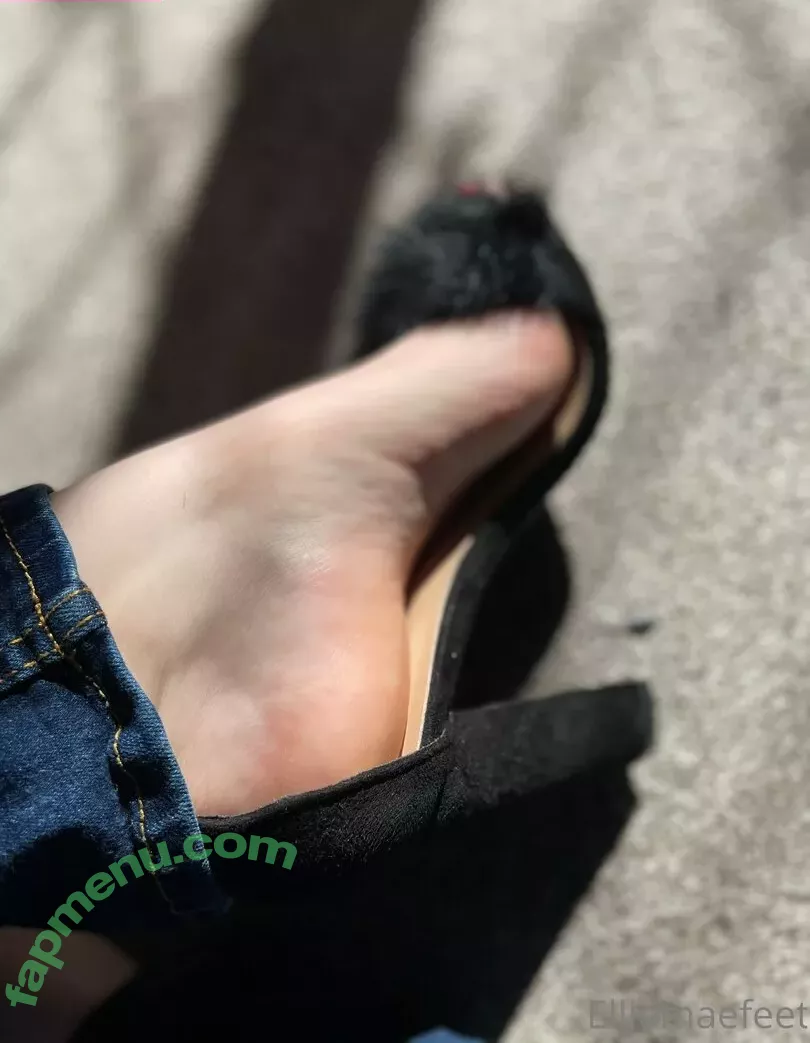 elliemaesfeet nude photo #0003 (elliemaesboutique)