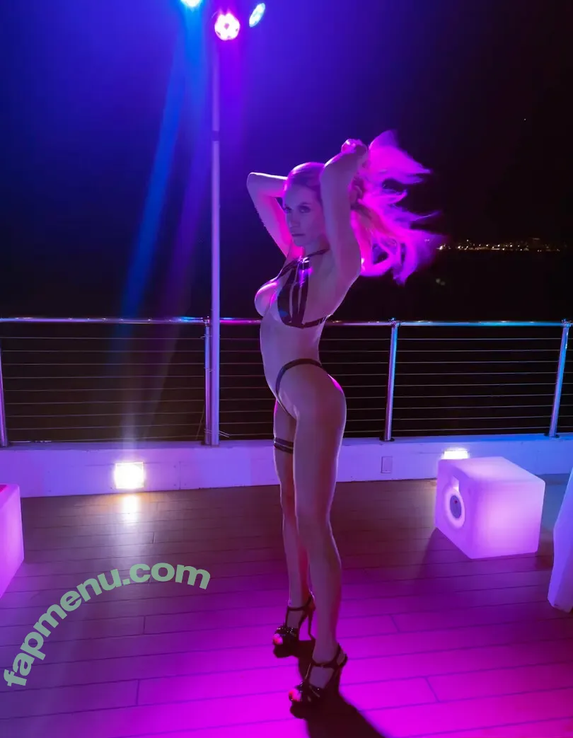 elliemeyers nude photo #0061 (_elliemeyers_)