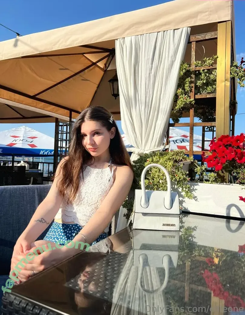 ellieone nude photo #0053 (ellieonellie)