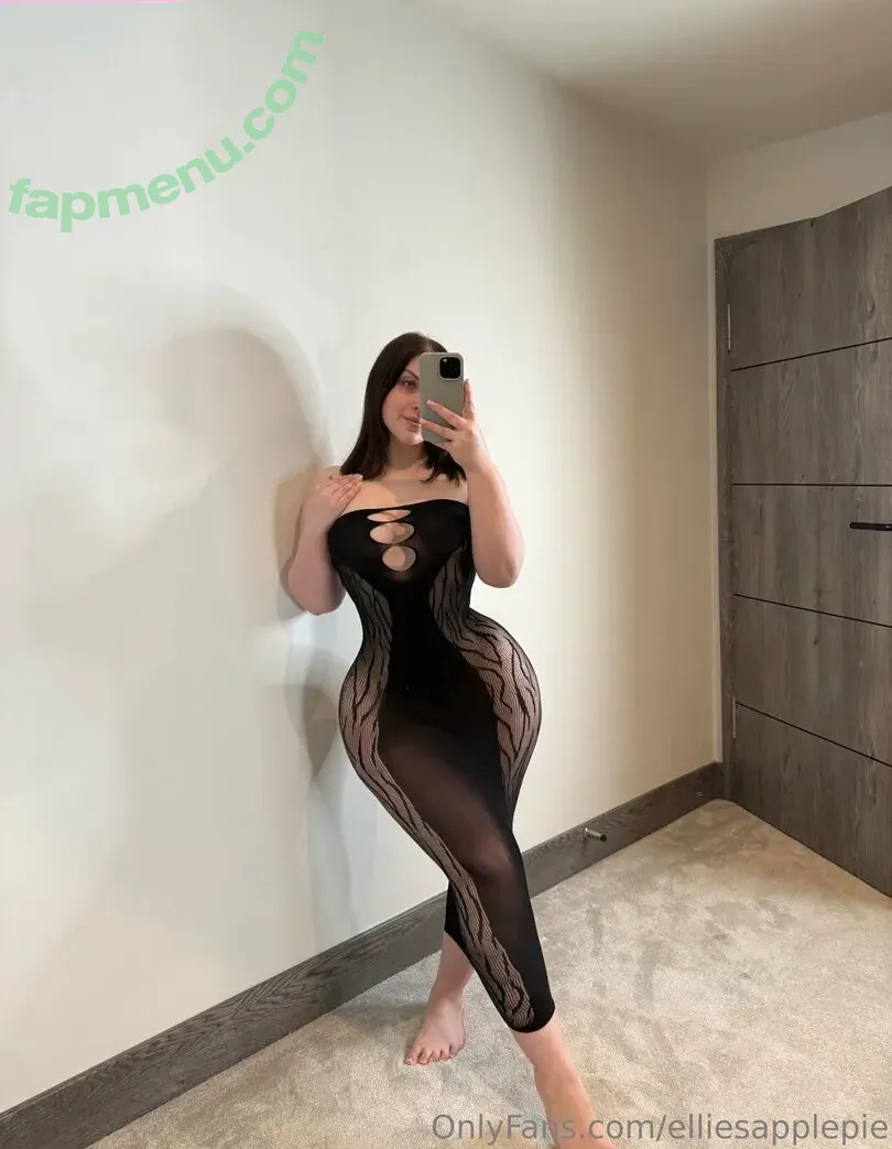 Elliesapplepie nude photo #0189 (Britishbaddie / Ellieapples / britishbaddiee)